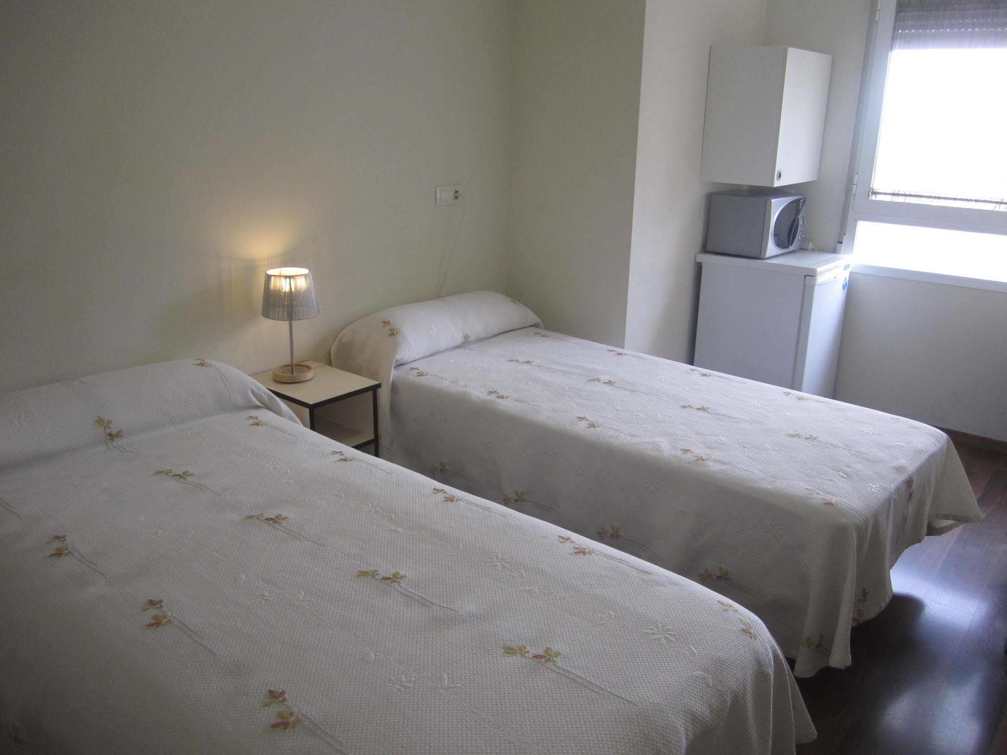 Hostal El Estudio Almansa Exterior photo